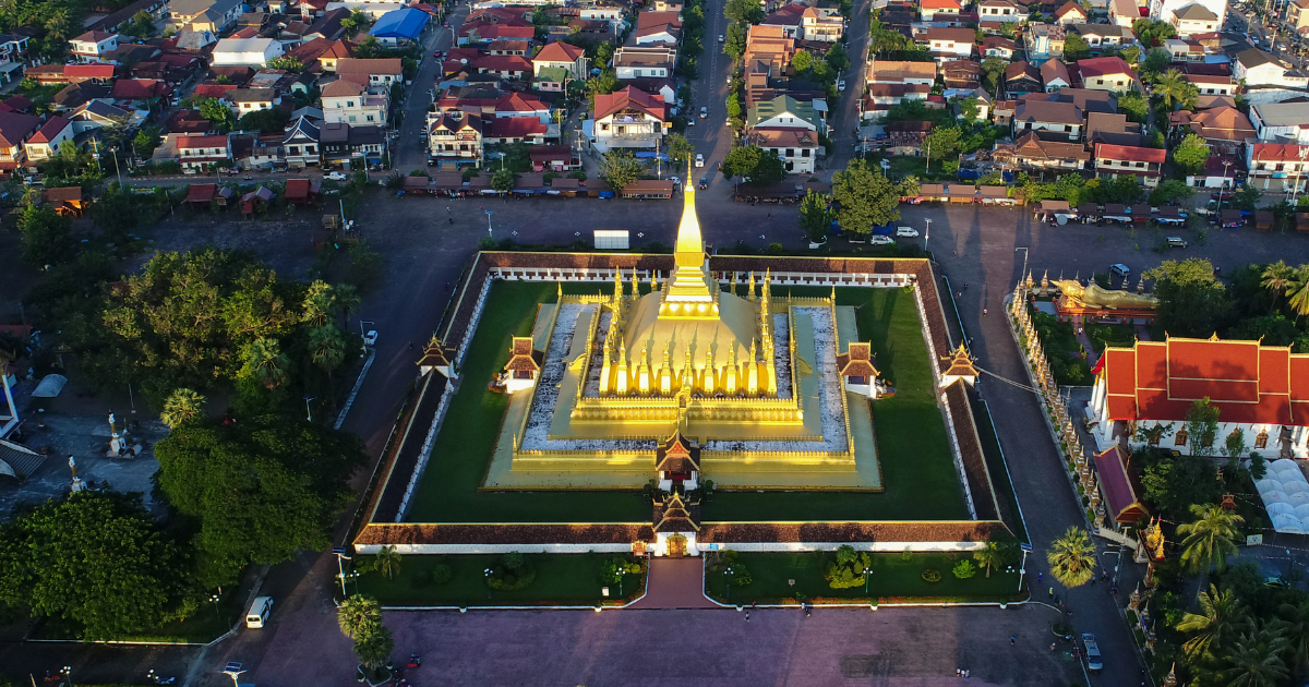 เส้นทาง ท่องเที่ยว